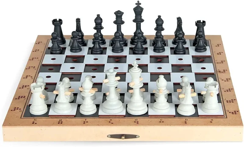 JOGO DE XADREZ ADAPTADO